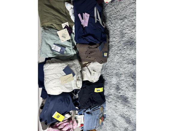 Other - 20 Pc Women’s Clothing Lot NWT Target Sizes S-XL Sweaters Jeans Boutique Resell